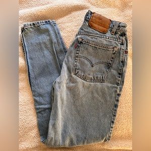 Vintage Levi High Waisted Slim Fit Denim Jeans